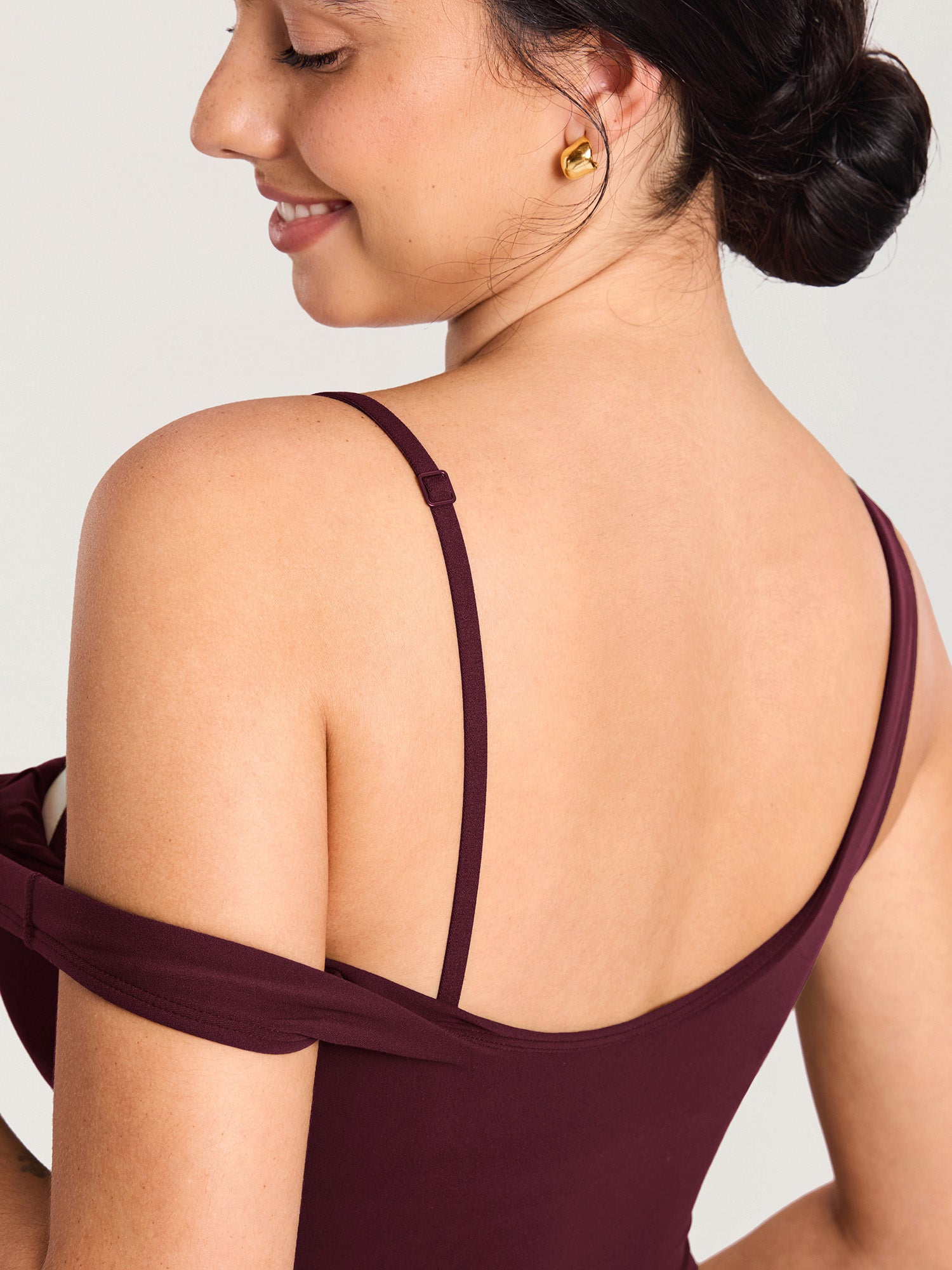 MOMANDA Women's Natrelax® Nursing Crop Tank Top - V Neck Ripe Plum
