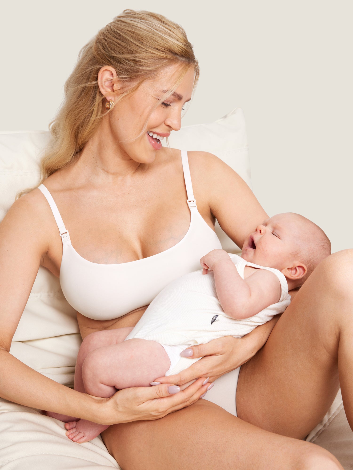 MOMANDA Women's Inbarely® Scoop Nursing Bra Beige