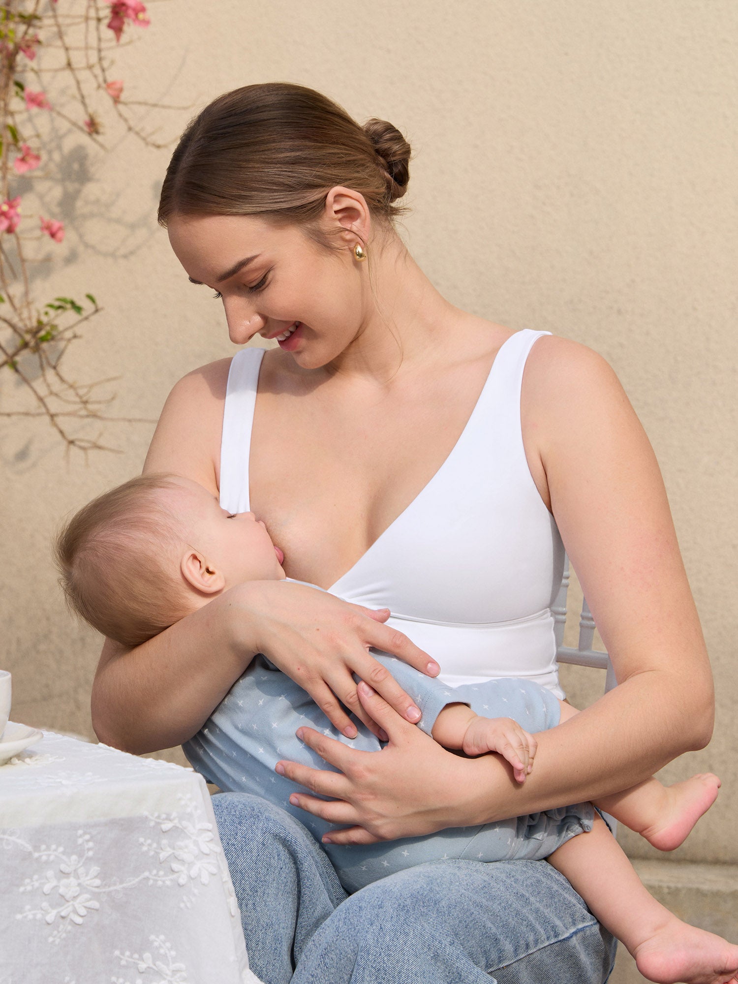MOMANDA Natrelax® Crossover Nursing Crop Tank Top White