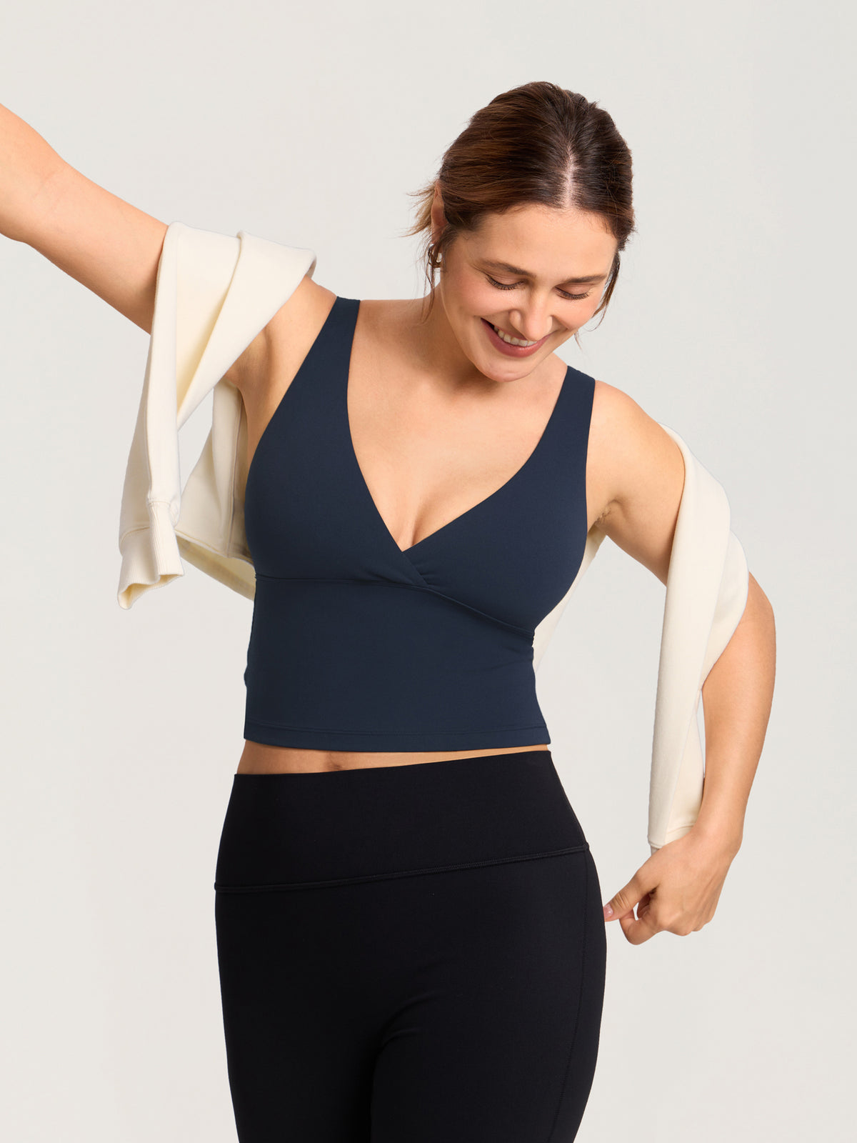 MOMANDA Natrelax® Crossover Nursing Crop Tank Top Twilight Blue @model_info:MOM5
