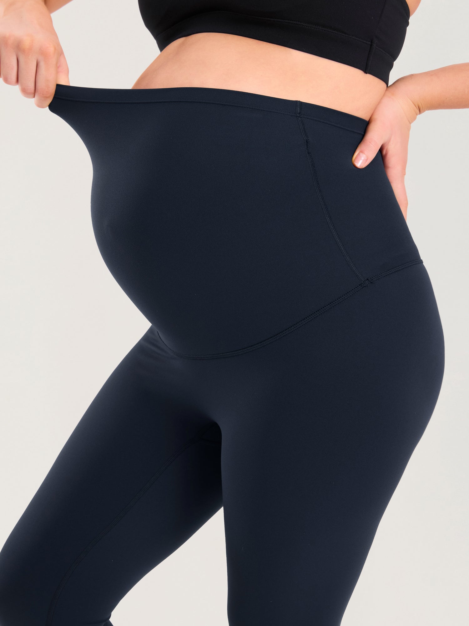 Natrelax® No Front Seam Maternity Leggings 25"