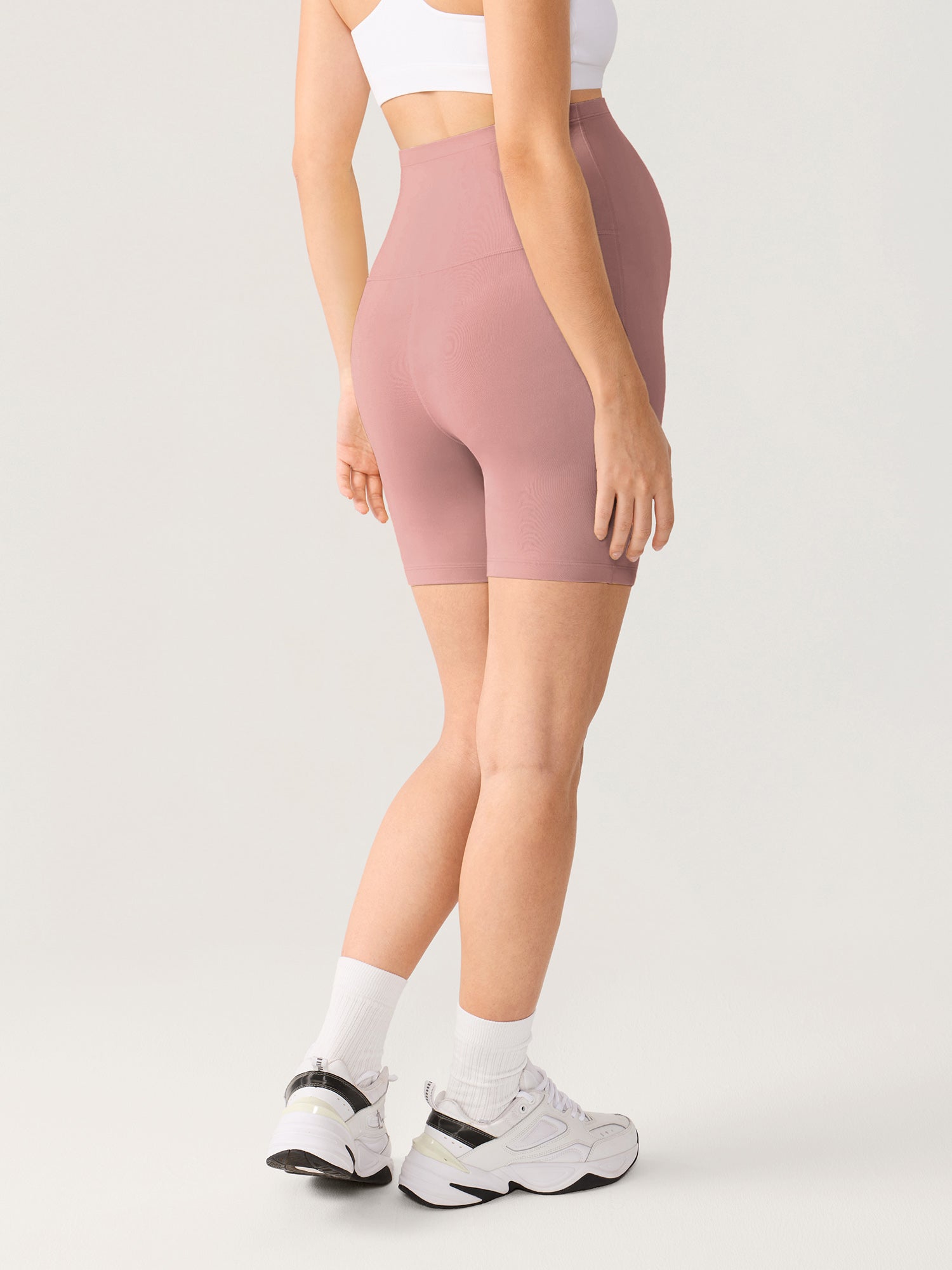 Natrelax® Seamless-Front Maternity Shorts 6"