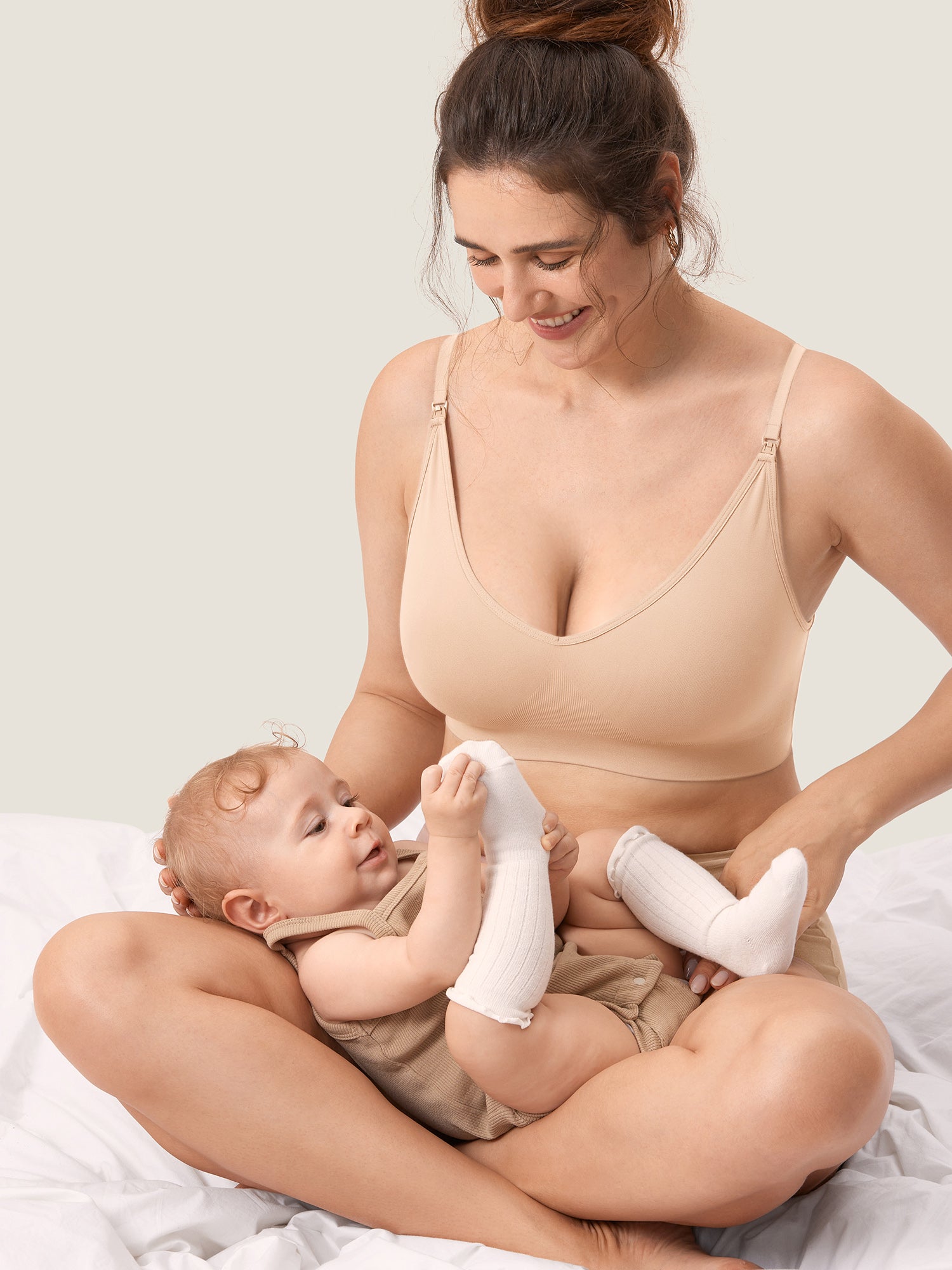 MOMANDA Women's Seamless Soft Knit Nursing Bra Cocoa Beige