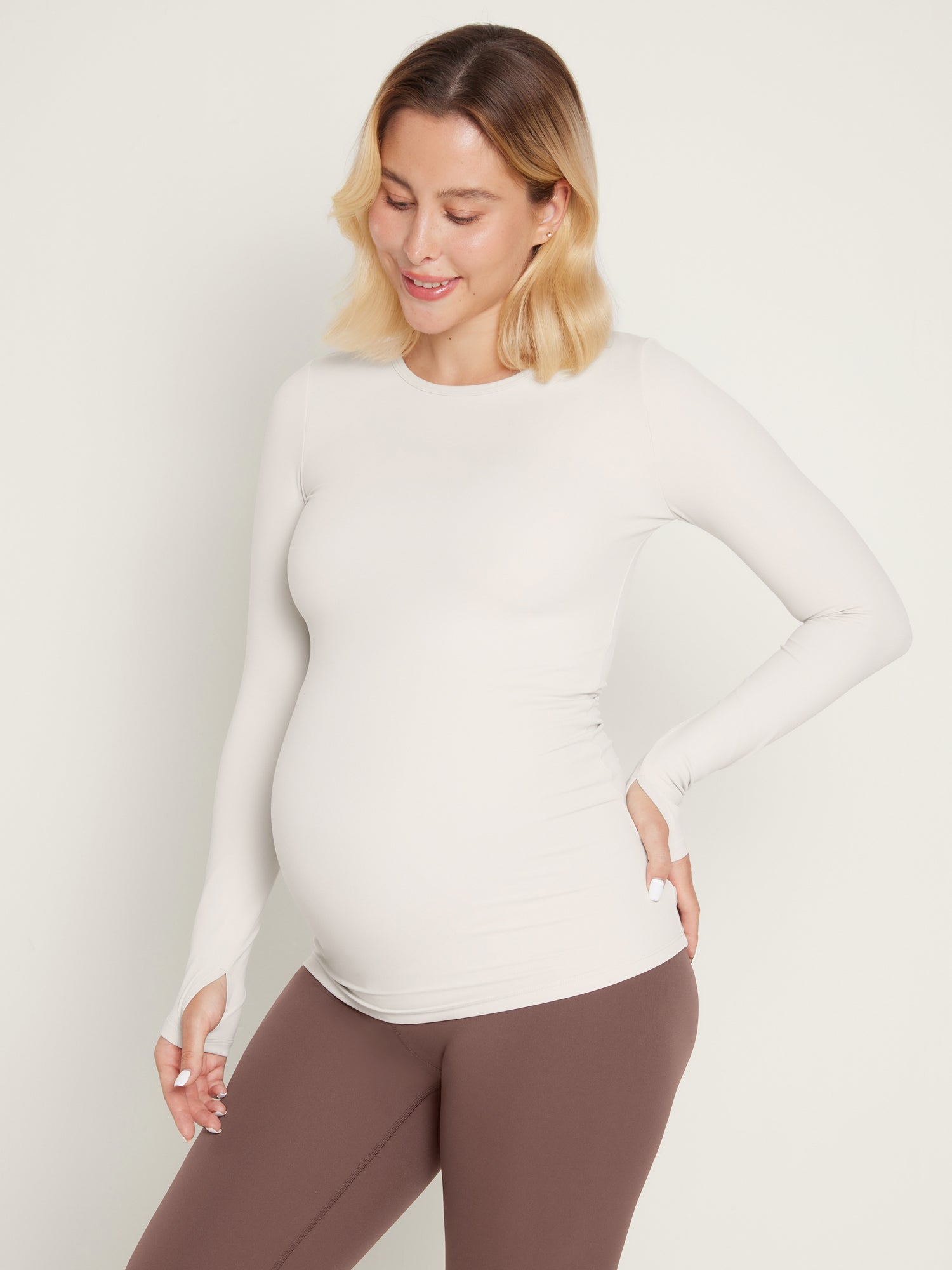 Women's Natrelax® Long Sleeve Maternity Crewneck T-Shirts Milky White