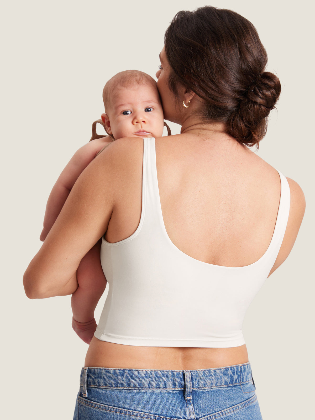 MOMANDA Women's Natrelax® Nursing Crop Tank Top - V Neck Iceland White @model_info:MOM4