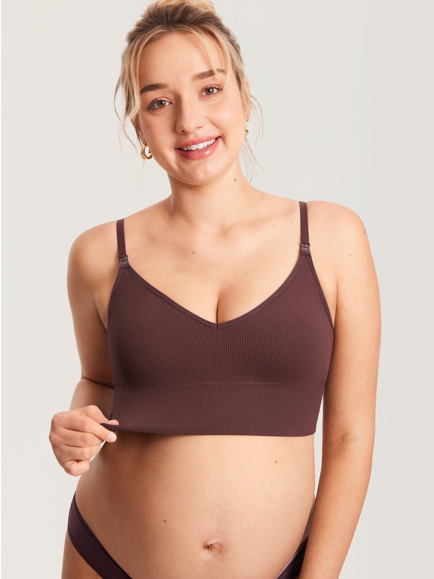 MOMANDA Women's Ribbed V Neck Nursing Bralette Black
