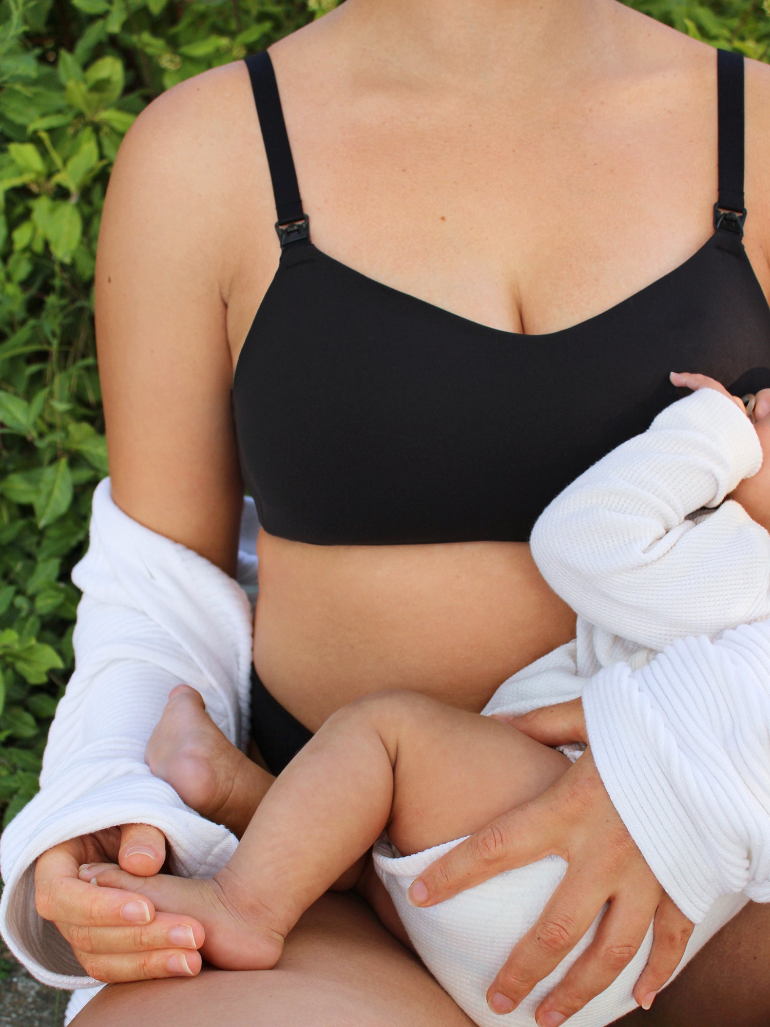 MOMANDA Women's Inbarely® Plus Molded Nursing Bra Black