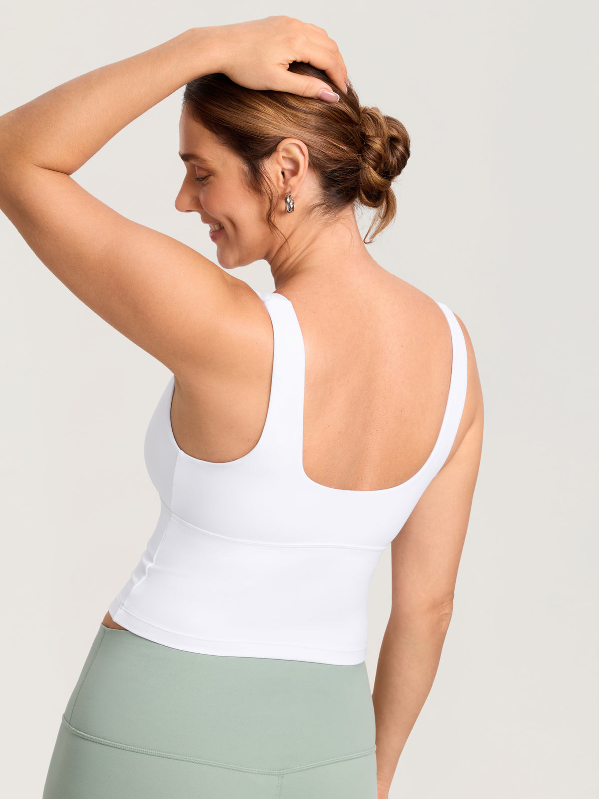 MOMANDA Natrelax® Crossover Nursing Crop Tank Top White @model_info:MOM4