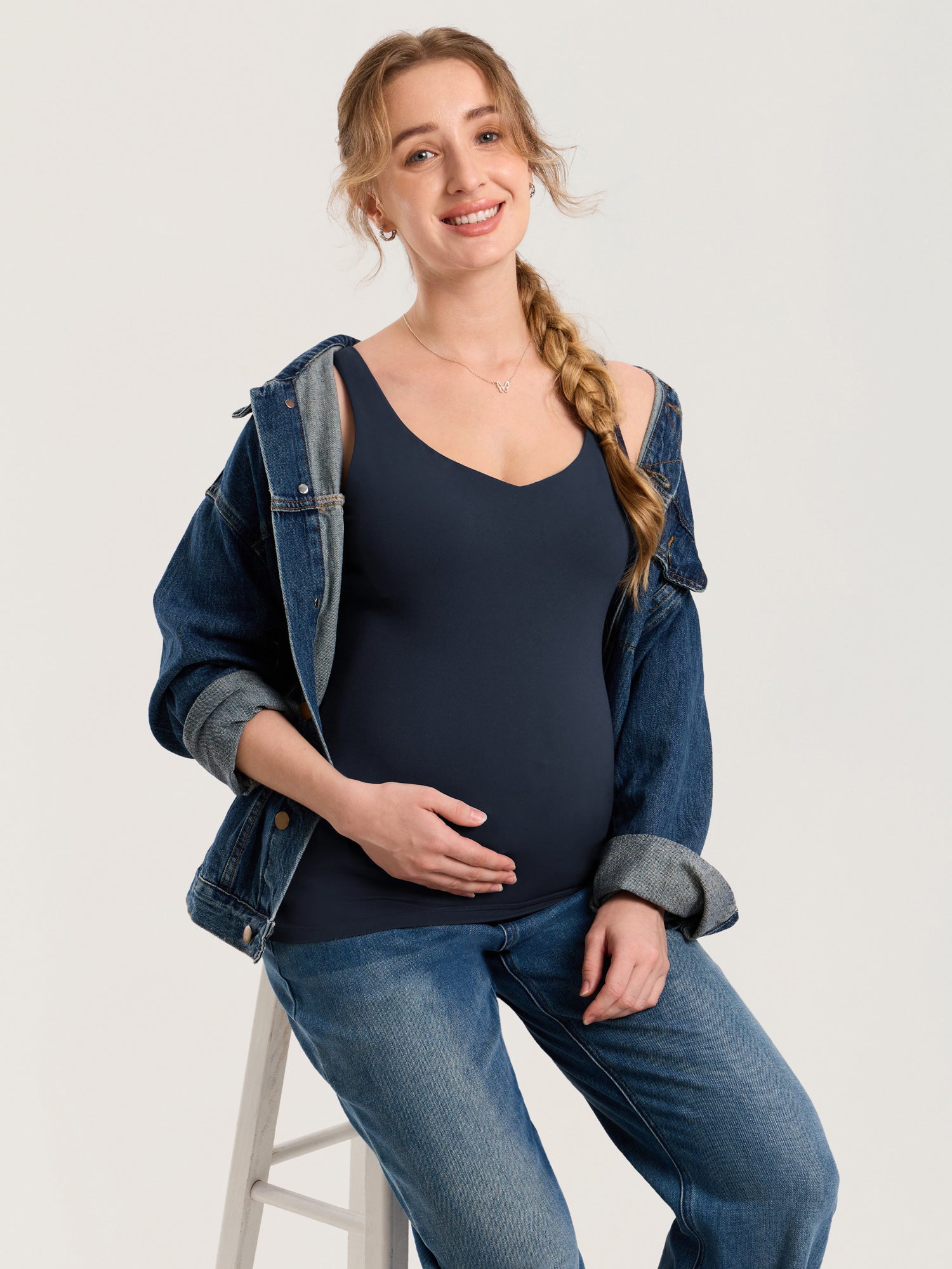 MOMANDA Naterlax® V Neck Nursing Tank Top Twilight Blue @model_info:MOM1