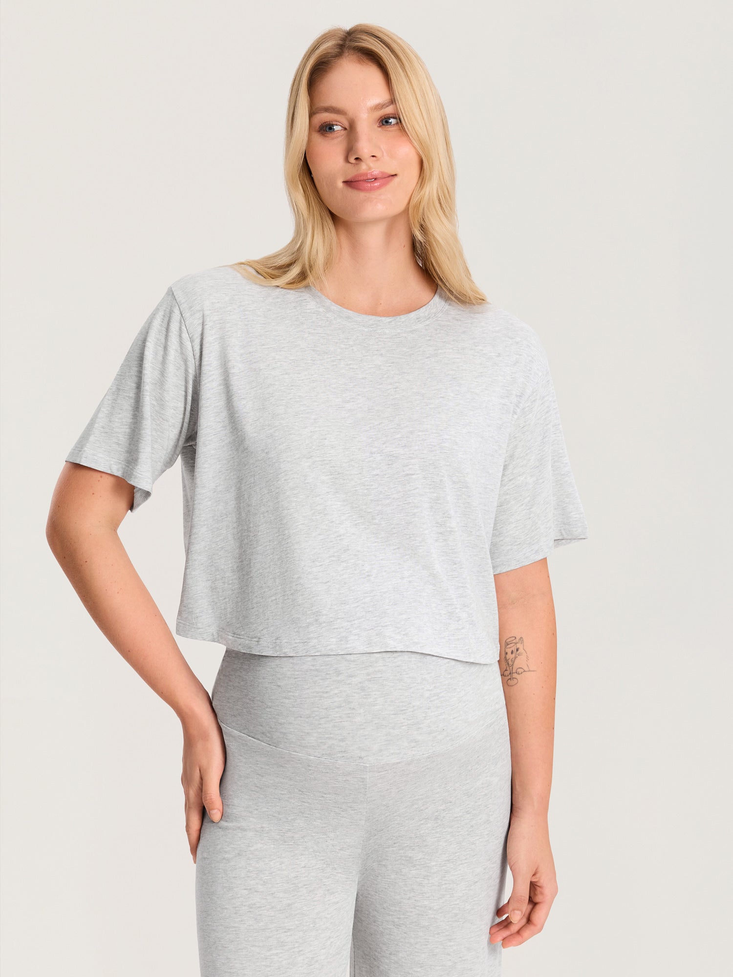 Modal Cotton Short Sleeve Loose Crop Tee