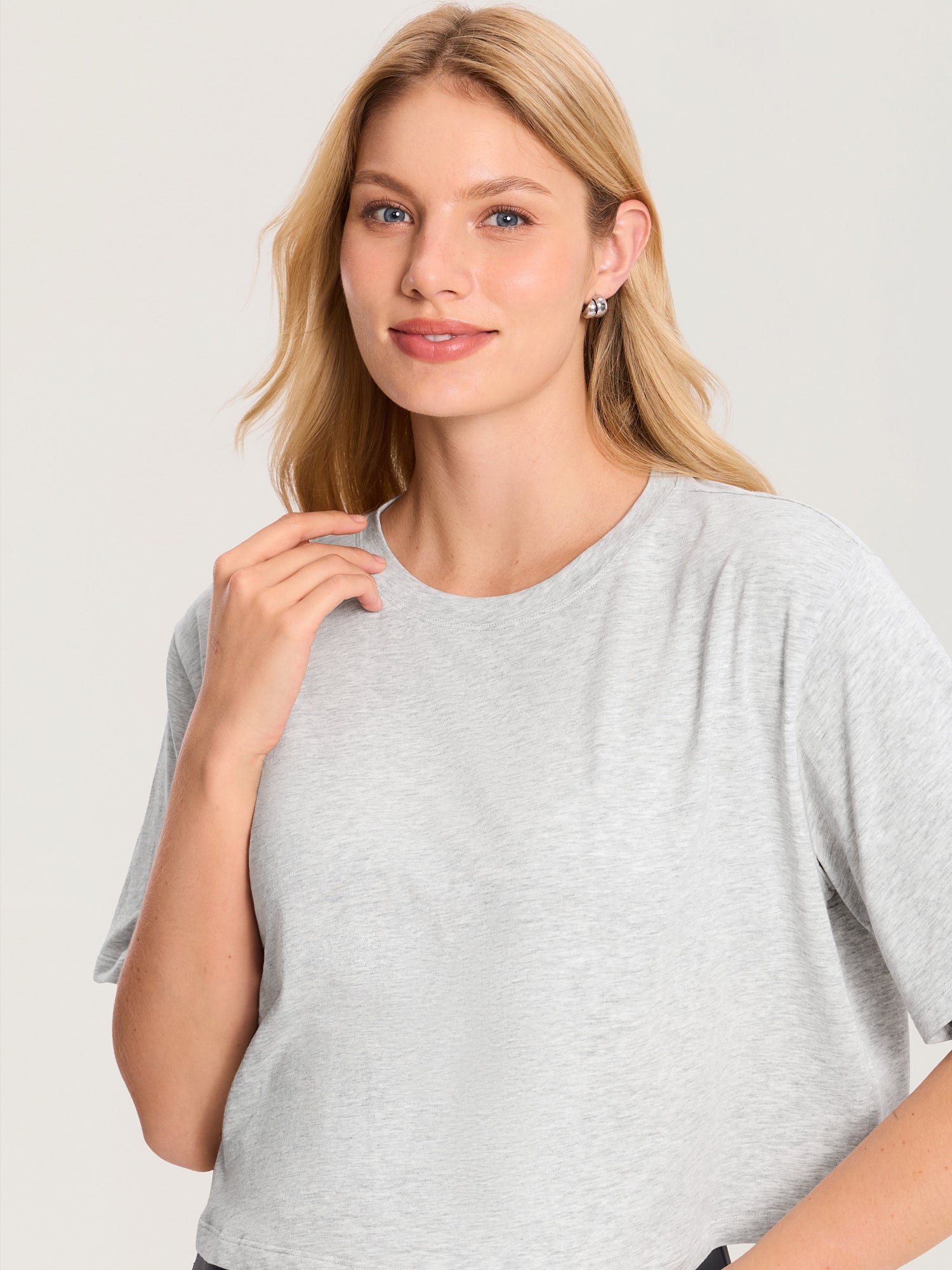 Modal Cotton Short Sleeve Loose Crop Tee