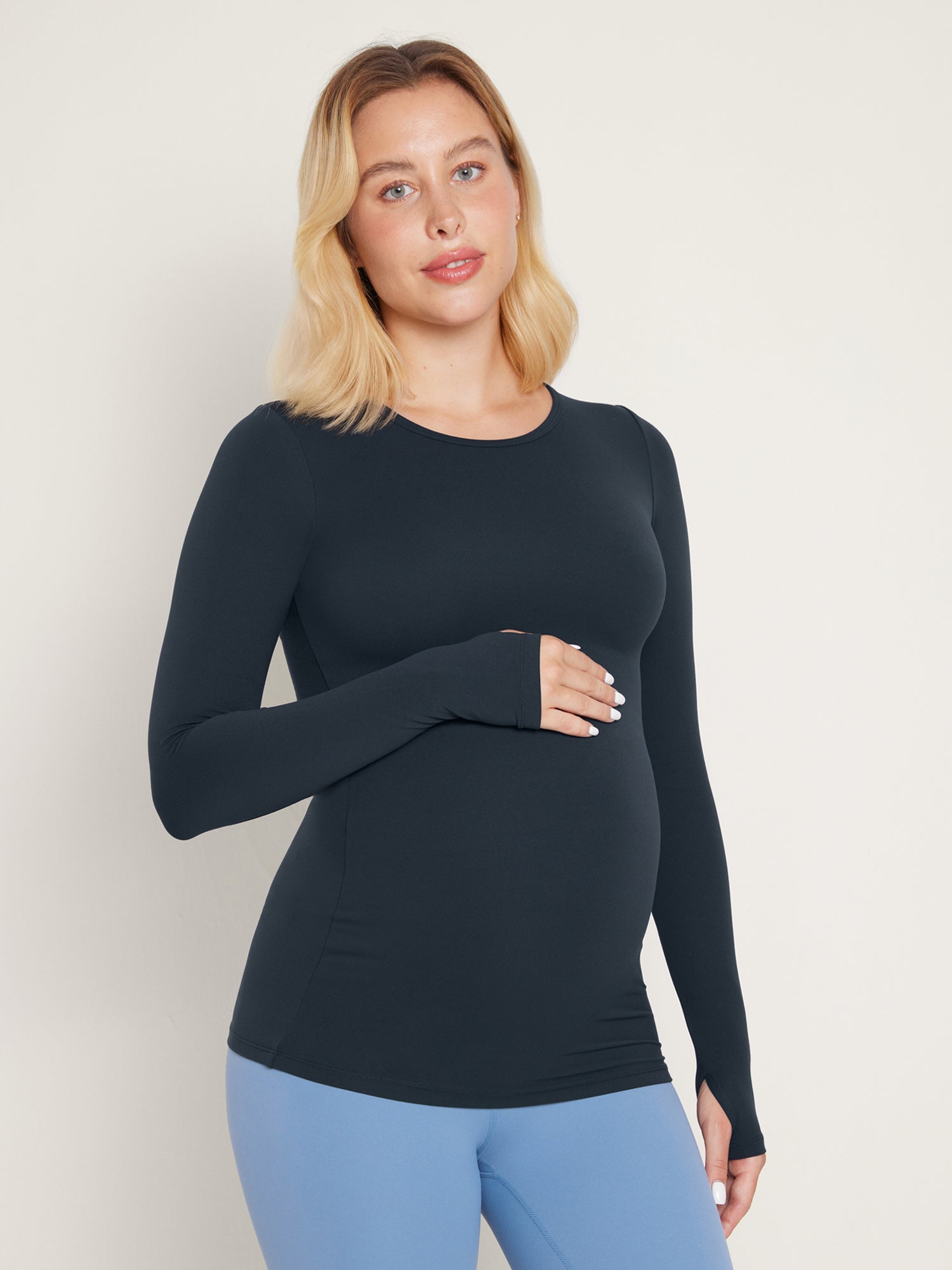 Natrelax® Long Sleeve Maternity Crewneck T-Shirts True Navy